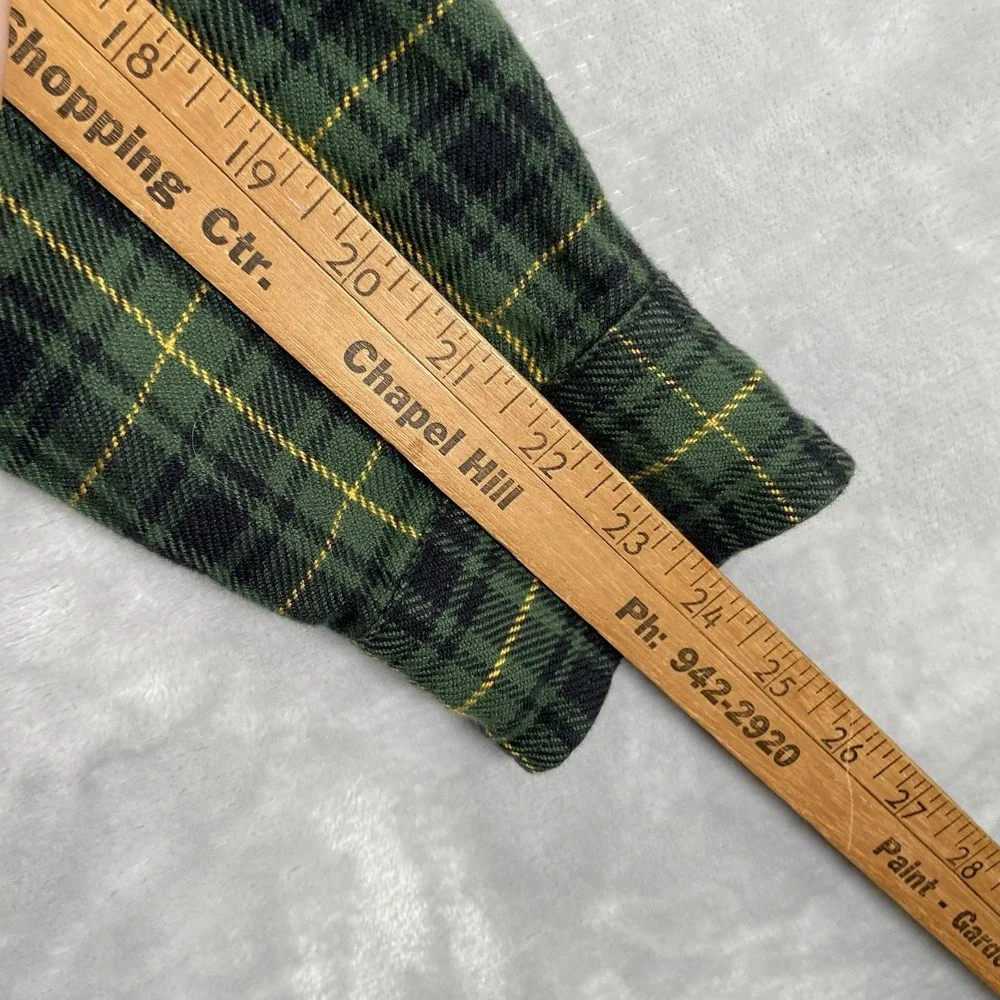 Wallace & Barnes Shirt Mens Small Flannel Button Up Green Plaid Casual Pockets